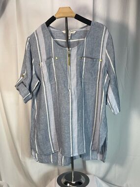 Ellen Tracy 100% Linen Striped in Blue Shades w/gold accent. Coastal Core & Airy